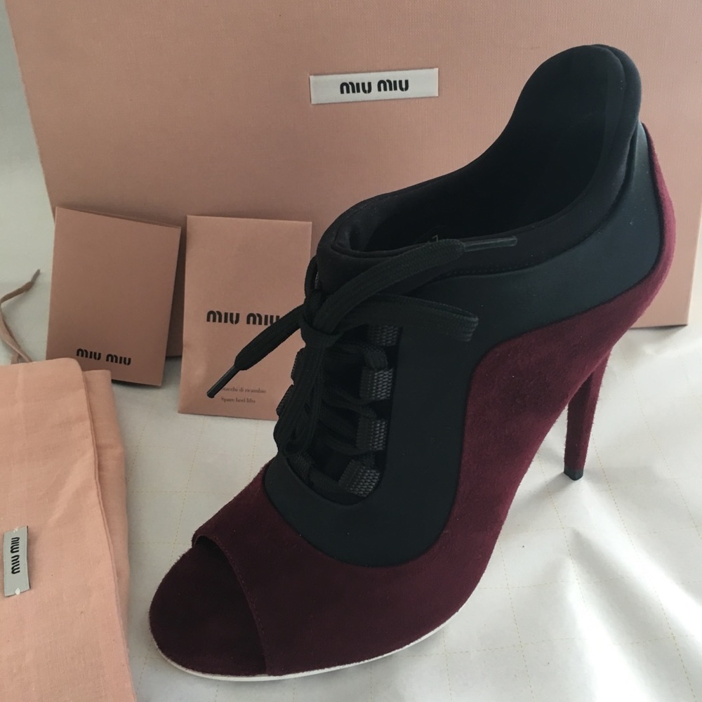 Miu Miu Maroon Suede Laced Booties 6.5 US/37 EU - Picture 5 of 8